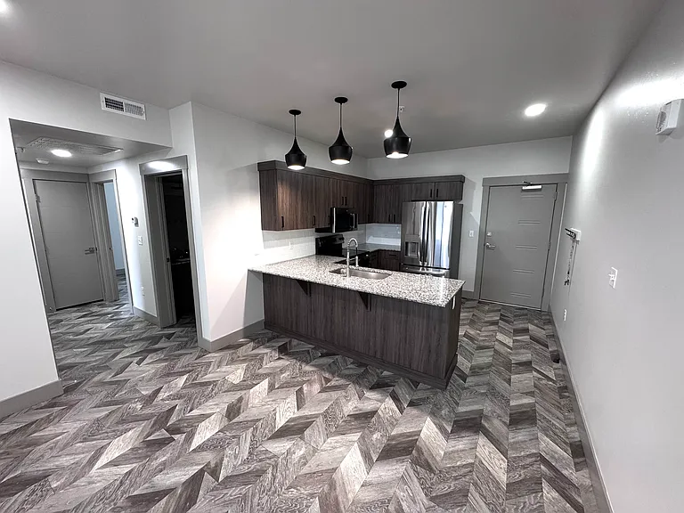 Lofts On Broadway — Photo 44
