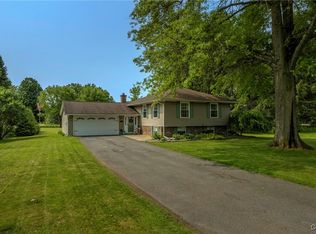 8272 Northgate Dr, Rome, NY 13440