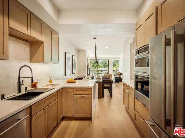 10551 Wilshire Blvd APT 403, Los Angeles, CA 90024