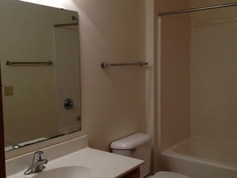 Seminole Woods Apartments — Photo 119