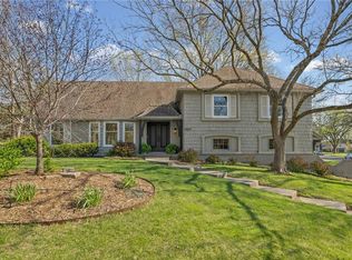 4509 W 93rd St, Prairie Village, KS 66207
