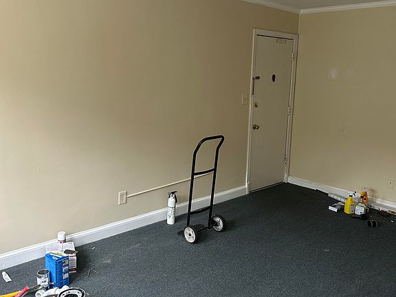 4th image of 4507 Avondale St APT 301