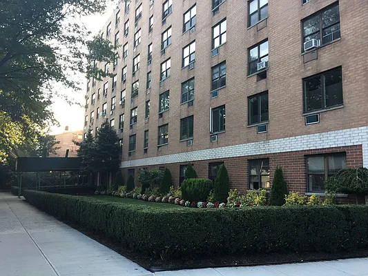 Rented by Lang Realty LLC | media 22