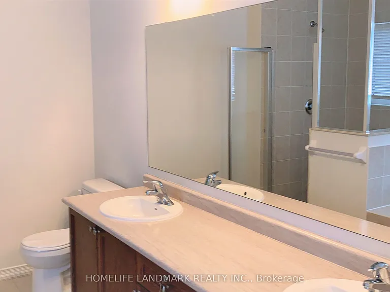 2356 Equestrian Cres — Photo 17
