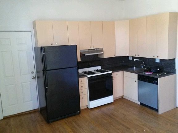 2nd image of 1857 N Washtenaw Ave #3