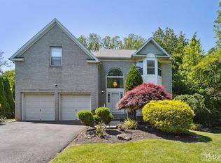 18 Tower Rd, Edison, NJ 08820