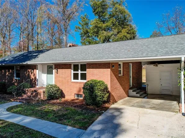 143 Holly Hill Dr, Reidsville, NC 27320