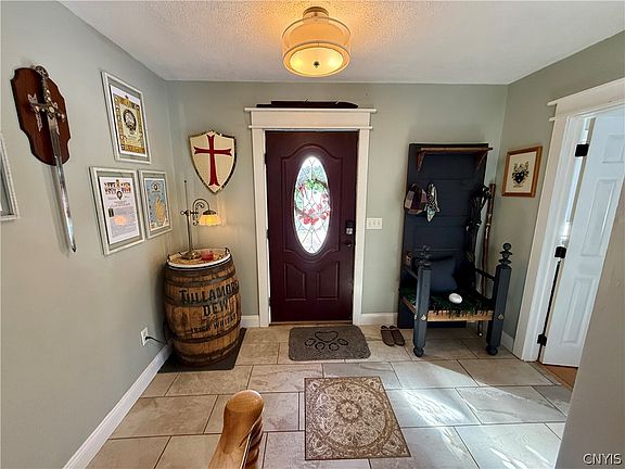3rd image of 50 Birchwood Dr