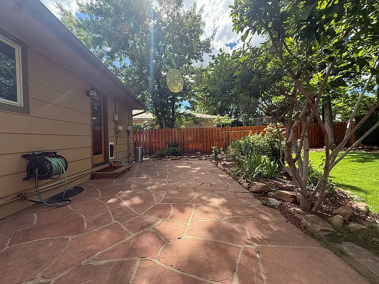 1872 Del Rosa Ct — Photo 40