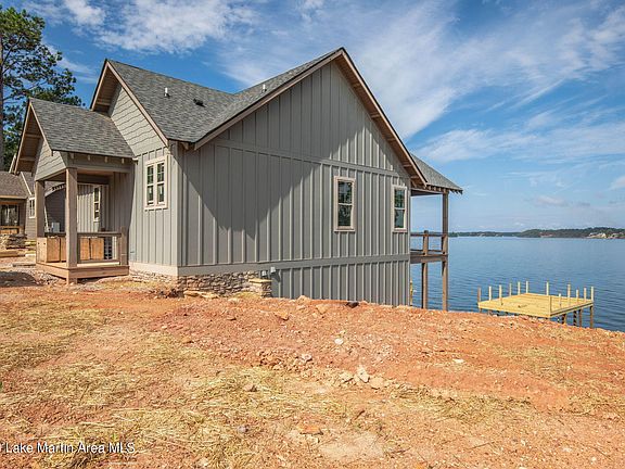 4th image of 85 Cliff Dr