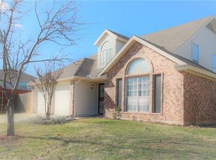 8032 Colfax Ln, Fort Worth, TX 76134