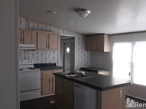 3rd image of 806 Casa Vista Dr