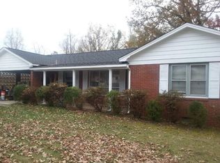 5 N Forrest Dr, Thomasville, NC 27360