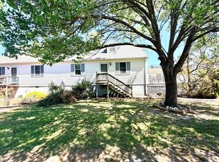 6737 Megan Dr, Chincoteague Island, VA 23336