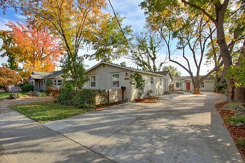 5426 13th Ave #D Photo 1 5426 13th Ave #D Photo 1