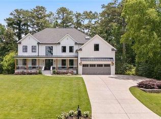 9995 Bankside Dr, Roswell, GA 30076