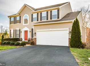 81 Fountain Dr, Stafford, VA 22554