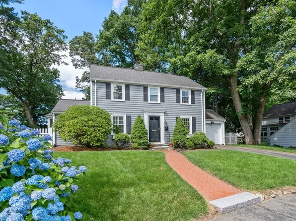 4 Earle Rd, Wellesley, MA 02481