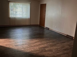 4702 Merced St #4704, Des Moines, IA 50310