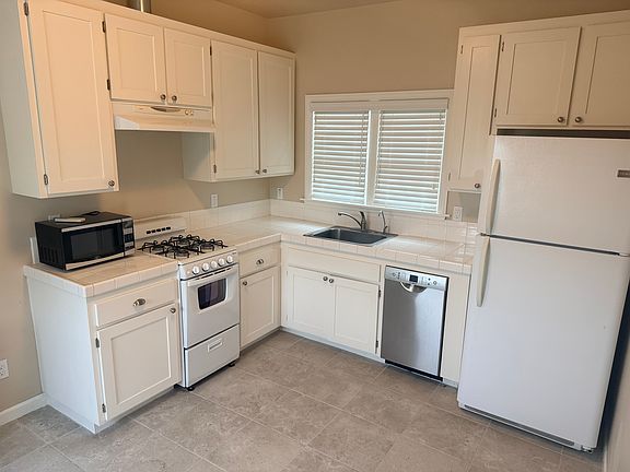 2nd image of 3260 Passalacqua Rd #C