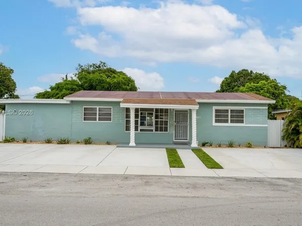 3421 NW 176th St, Miami Gardens, FL 33056