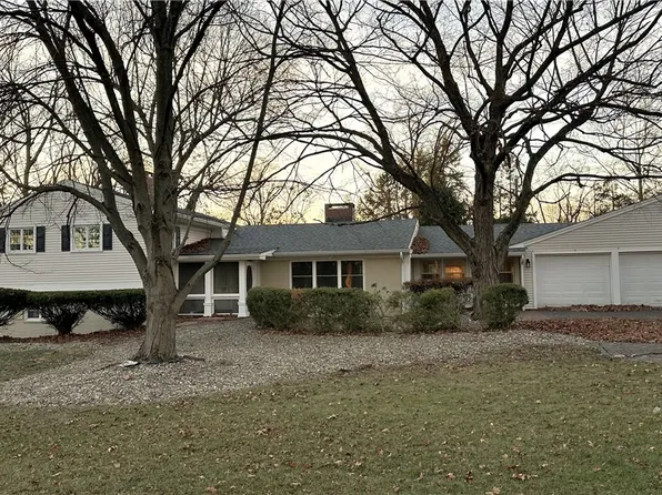 1900 Lake Terrace Dr, Danville, IL 61832
