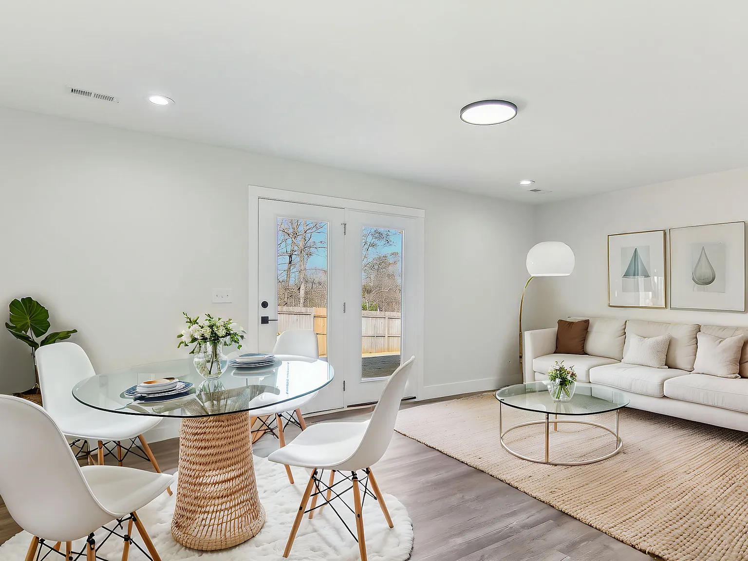 3 bed, 2.5 bath, 1404 sqft, $1,645 — Photo 3