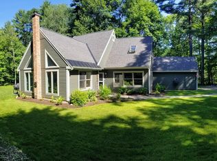 541 W Pelham Rd, Shutesbury, MA 01072