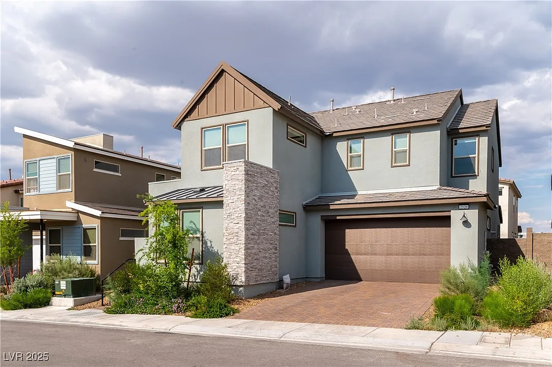 4 bed, 3.0 bath, 2431 sqft, $3,500 — Photo 2