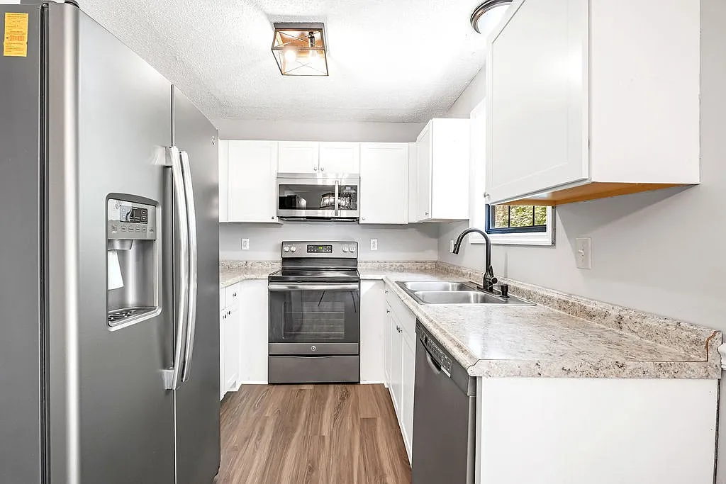1703 Winding Way Drive - 1 — Photo 4