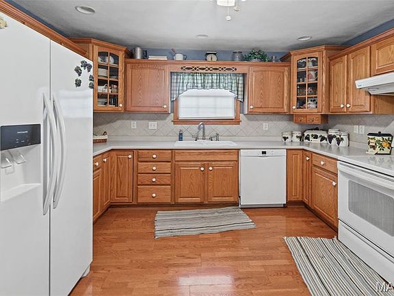 4th image of 5723 Konarcik Rd