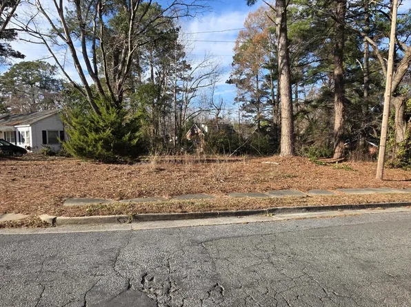 404 Summit Avenue, Kinston, NC 28501