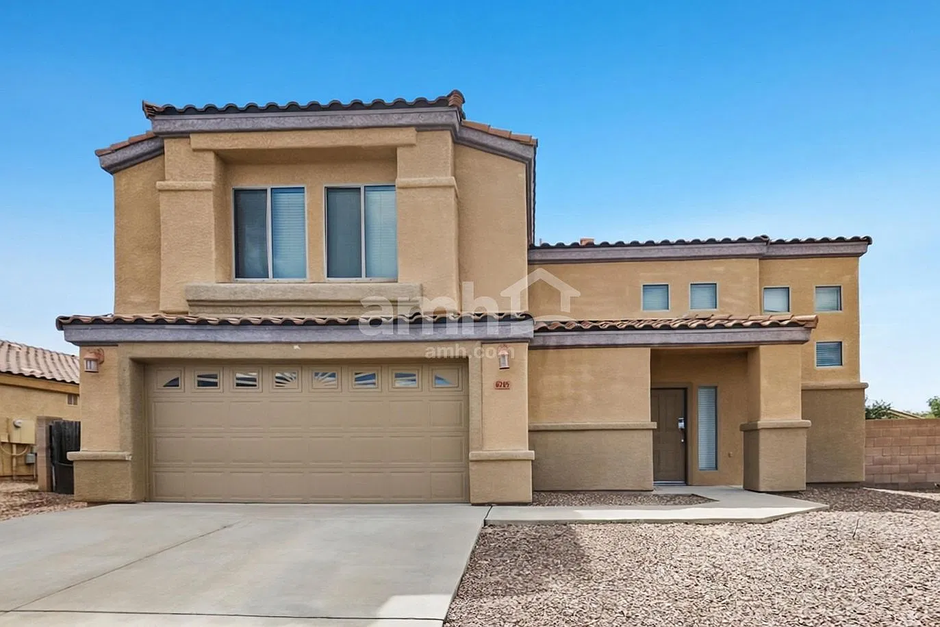 4 bed, 2.5 bath, 1861 sqft, $1,950 — Photo 1