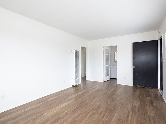 4th image of 962 Opal St #0