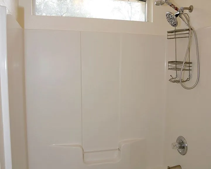 114 Quince Ave — Photo 5