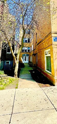 1st image of 3915 N Southport Ave APT 1E
