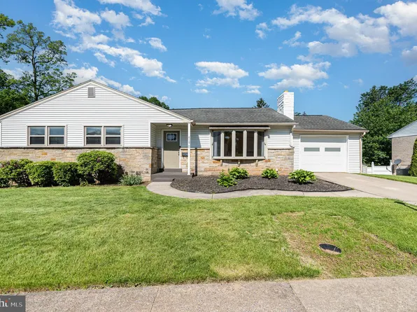 416 Trudy Rd, Harrisburg, PA 17109