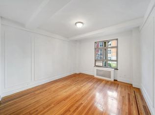 208 W 23rd St APT 401, New York, NY 10011