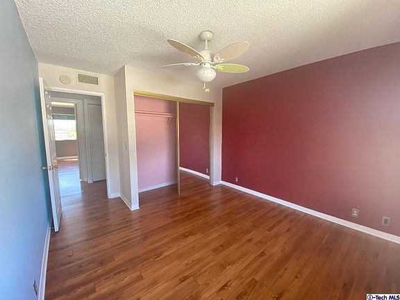 5th image of 450 W Lexington Dr APT 6