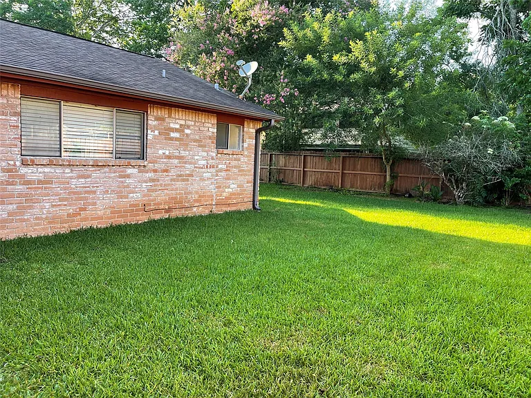 3115 Jenny Dr — Photo 18