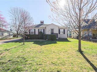 2321 S Cedar Ave, Independence, MO 64052