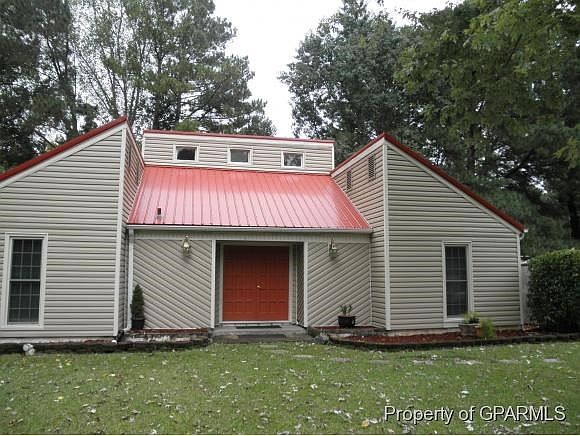 1st image of 302 Lancelot Dr