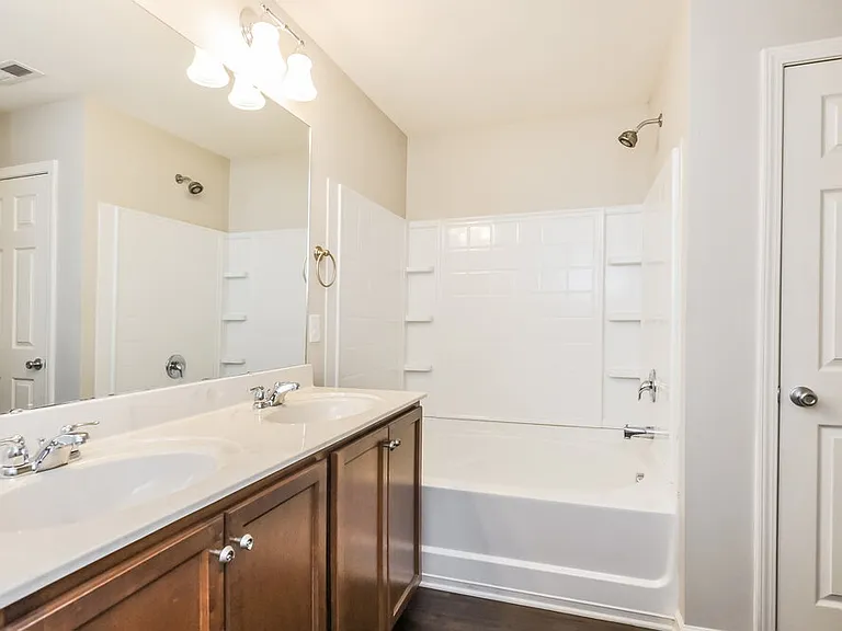 84 Pamlico Dr — Photo 13