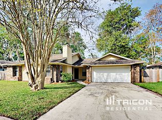 8244 Weybridge Dr, Jacksonville, FL 32244