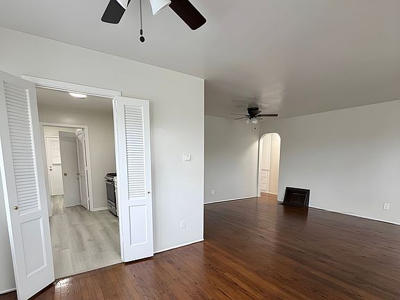 3rd image of 231 W 81st St #A
