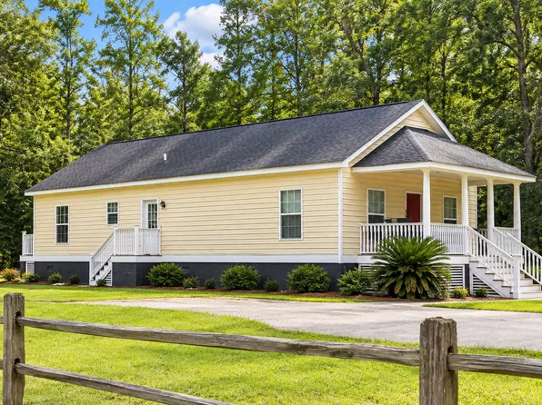 112 E Medina St, Summerville, SC 29483