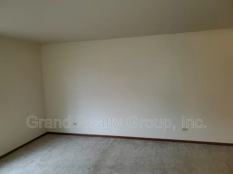 573 Anita Ave #2N — Photo 7
