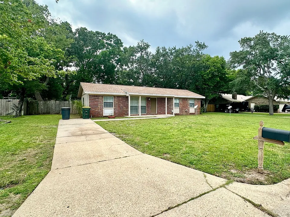 118 N Audrey Cir NW