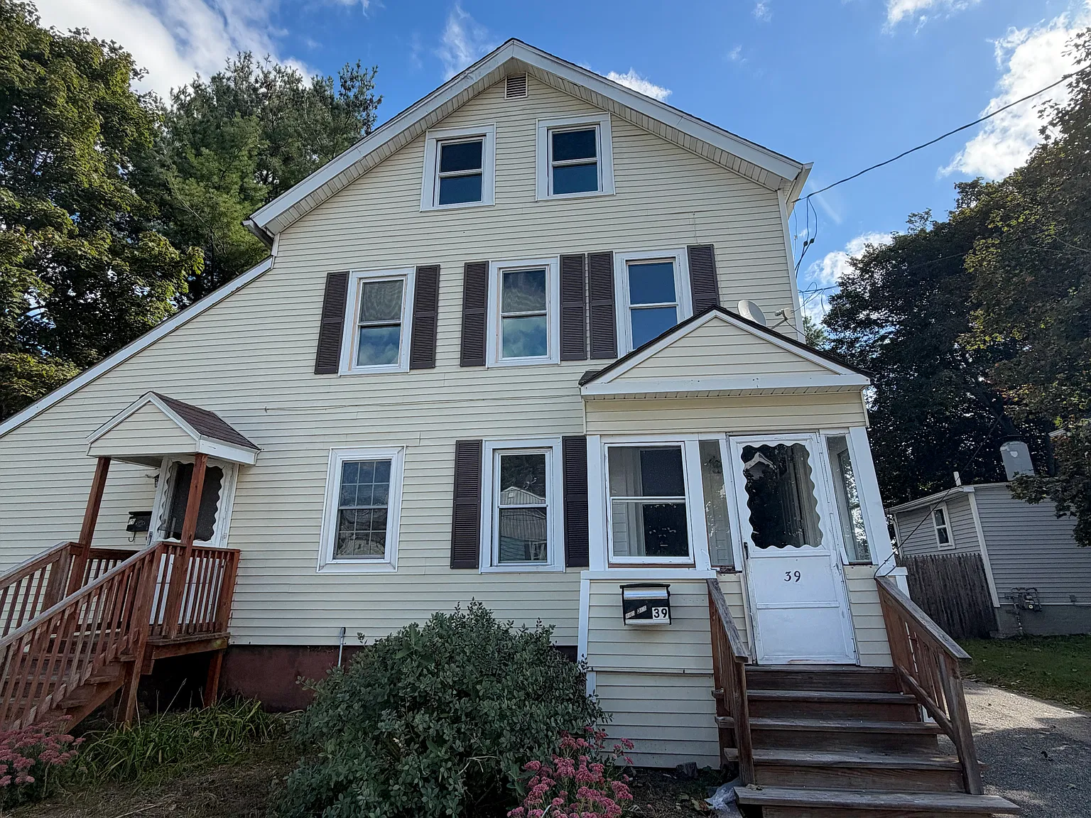 3 bed, 800 sqft, $2,350 — Photo 2