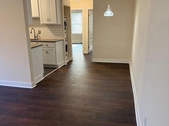 3rd image of 514 Ridge Rd SE